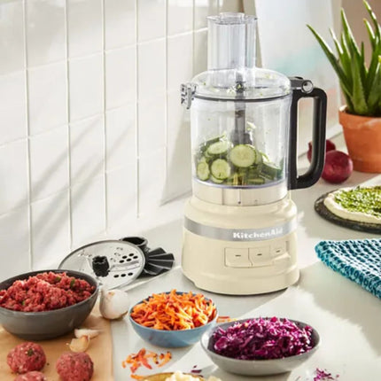 KitchenAid Πολυκόπτης Τροφίμων 2,1L με Πιεστήρα Τροφίμων, 3 Ταχύτητες και 2σε1 Σωλήνα Τροφοδοσίας 5KFP0921BAC Almond Cream