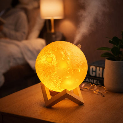 3D Moon Lamp Υγραντήρας & Νυχτερινό Φωτιστικό LED σε Σχήμα Φεγγαριού 14cm με Ξύλινη Βάση