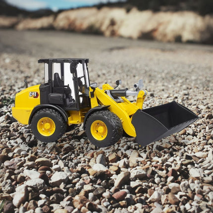 BRUDER 02485 CAT®Αρθρωτός Τροχοφόρος Φορτωτής Ισχύς και Ρεαλισμός στο Παιχνίδι Κατασκευών