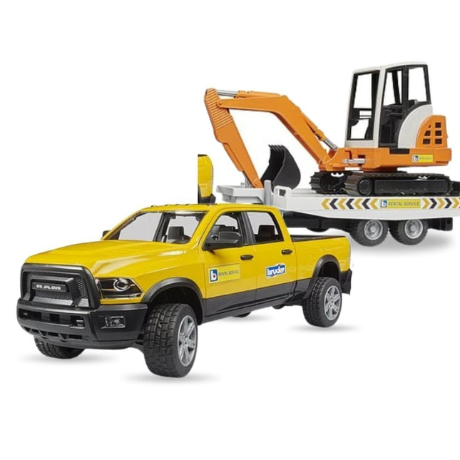 BRUDER 02546 Σετ RAM 2500 Power Wagon Υπηρεσία Ενοικίασης Ηλεκτροκίνητου Βαγονιού με Μίνι Εκσκαφέα Παιχνίδι Εργοταξίου με Ρεαλιστική Δράση