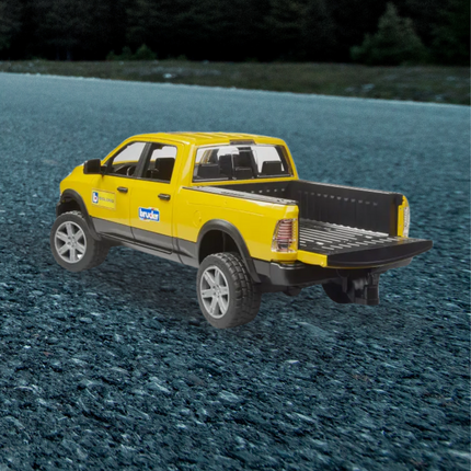 BRUDER 02546 Σετ RAM 2500 Power Wagon Υπηρεσία Ενοικίασης Ηλεκτροκίνητου Βαγονιού με Μίνι Εκσκαφέα Παιχνίδι Εργοταξίου με Ρεαλιστική Δράση