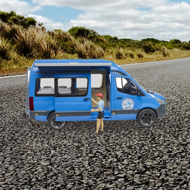 BRUDER 02684 Τροχόσπιτο MB Sprinter με Φιγούρα & Αξεσουάρ Απόδραση στη Φύση με Στυλ και Άνεση!