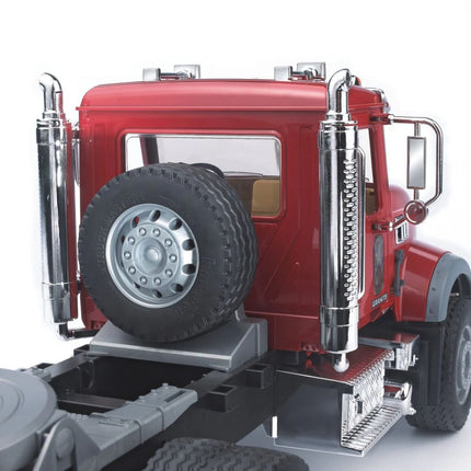 BRUDER 02813 Σετ MACK GRANITE με Ρυμουλκό Χαμηλής Φόρτωσης & Εκσκαφέα-Φορτωτή JCB 4CB Απόλυτη Δύναμη στο Εργοτάξιο