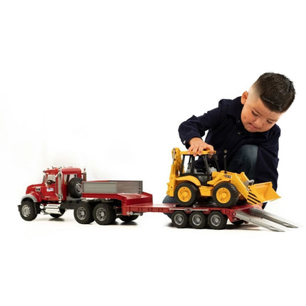 BRUDER 02813 Σετ MACK GRANITE με Ρυμουλκό Χαμηλής Φόρτωσης & Εκσκαφέα-Φορτωτή JCB 4CB Απόλυτη Δύναμη στο Εργοτάξιο