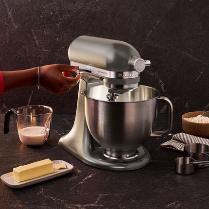 KitchenAid Artisan Plus Μίξερ Tilt-Head 4.7L 325W με Φωτισμό στο Μπολ, Πλανητική Κίνηση και Precision Speed Control 5KSM50PKVBMS Medallion Silver