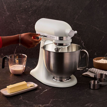 KitchenAid Artisan Plus Μίξερ Tilt-Head 4.7L 325W με Φωτισμό στο Μπολ, Πλανητική Κίνηση και Precision Speed Control 5KSM50PKVBPL Porcelain White