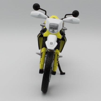 MAISTO Μινιατούρα Μοτοσυκλέτας Husqvarna 701 Supermoto 2023 1:12, 32726 Κίτρινο/Άσπρο, 3+ Ετών