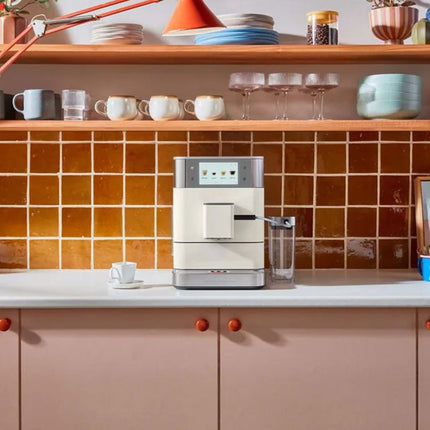 KitchenAid KF8 Πλήρως Αυτόματη Μηχανή Espresso με Δοχείο Γάλακτος, Οθόνη Αφής, 7 Ρυθμίσεις Άλεσης και 40+ Συνταγές 5KES8558BPL Porcelain White