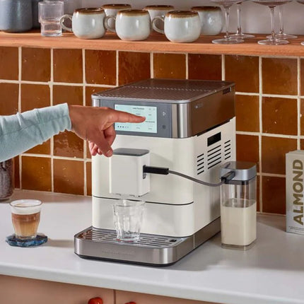 KitchenAid KF8 Πλήρως Αυτόματη Μηχανή Espresso με Δοχείο Γάλακτος, Οθόνη Αφής, 7 Ρυθμίσεις Άλεσης και 40+ Συνταγές 5KES8558BPL Porcelain White