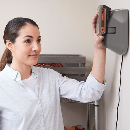 Black & Decker Σετ 2σε1 Επαναφορτιζόμενη Σκούπα & Σκουπάκι με 2 Μπαταρίες 2.0 Ah, Φορτιστή και Βαλιτσάκι Μεταφοράς BHFEV182C-QW