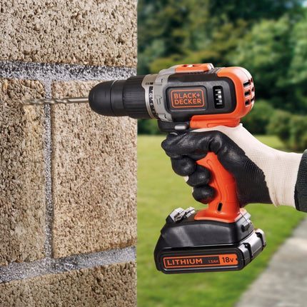 Black & Decker Σετ Κρουστικό Δραπανοκατσάβιδο Μπαταρίας 18V με 2 Μπαταρίες 1.5Ah, Φορτιστή & Βαλιτσάκι Μεταφοράς