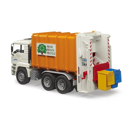 BRUDER 02772 MAN TGA Απορριμματοφόρο Οπίσθιας Φόρτωσης Πραγματική Δράση Καθαριότητας στο Παιχνίδι