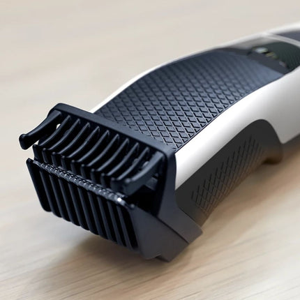 PHILIPS Series 3000 Επαναφορτιζόμενο Τρίμερ Γενιών με Σύστημα Lift & Trim, 10 Ρυθμίσεις Μήκους 0.5-10mm & έως 45 Λεπτά Λειτουργίας BT3206/14