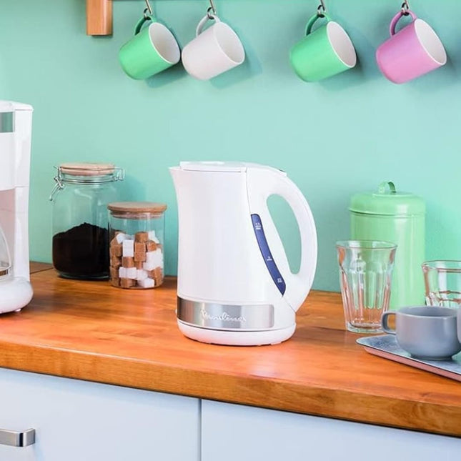 MOULINEX Principio Plus Βραστήρας 2400W 1.7L με Περιστρεφόμενη Βάση 360°, Διπλή Ενδειξη, Κρυφή Αντίσταση & Φίλτρο Κατά των Αλάτων BY108110