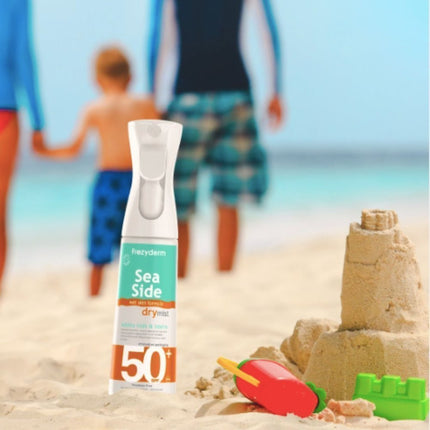 Frezyderm Αντηλιακό Spray 300ml Προσώπου & Σώματος με Πολύ Υψηλή Αντηλιακή Προστασία για Όλη την Οικογένεια – Frezyderm Sea Side Dry Mist SPF50+