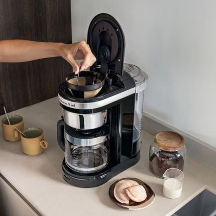 KitchenAid Καφετιέρα Φίλτρου 1.7L 1100W με Προγραμματισμό 24/7, Θερμαινόμενη Πλάκα και Έως 12 Φλιτζάνια Καφέ 5KCM1209BOB Onyx Black