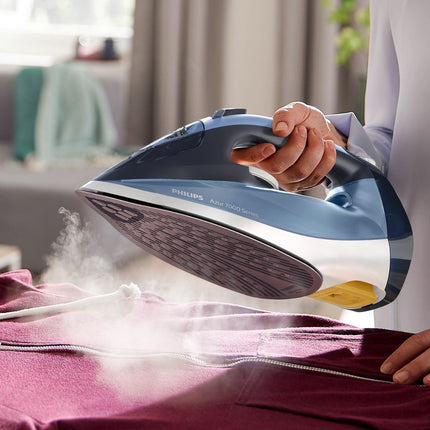 PHILIPS Series 7000 HV Σίδερο Ατμού 2800W με Δοχείο Νερού 300ml, Πλάκα SteamGlide Plus, Συνεχόμενη Παροχή 50gr/min & Σύστημα Quick Calc Release DST7020/20