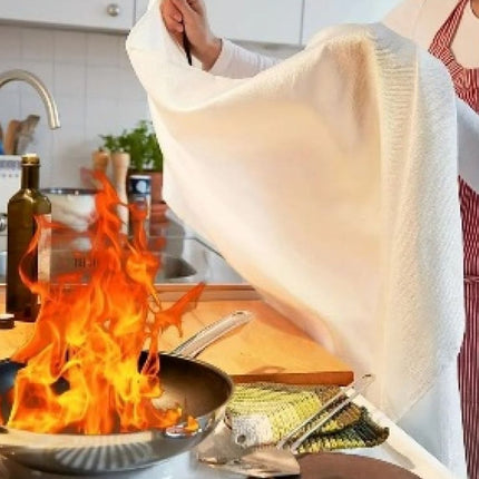 Emergency fire blanket