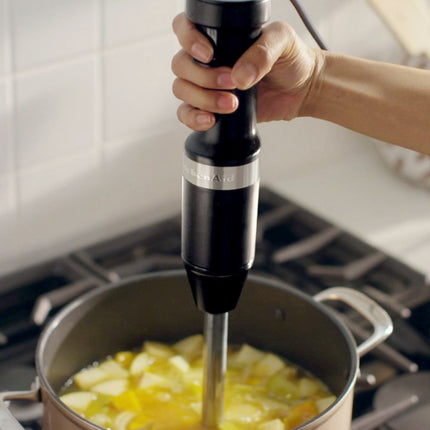 KitchenAid Classic Ραβδομπλέντερ 180W με Μεταβλητή Ταχύτητα, Προστατευτικό Σκευών και Κανάτα Ανάμειξης 700ml 5KHBV53BOB Onyx Black