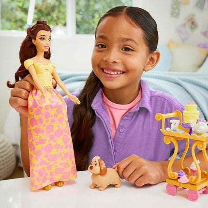 Disney Princess Belle Σετ Τσαγιού με Κούκλα, Τρόλεϊ, 3 Φίλους και Αξεσουάρ Φαγητού HLW20 3+ Ετών