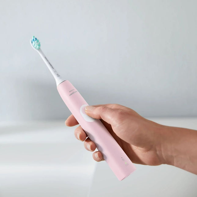 PHILIPS Sonicare ProtectiveClean 4300 Επαναφορτιζόμενη Ηλεκτρική Οδοντόβουρτσα με Sonic Τεχνολογία, Safestart Προγραμμα, Αισθητήρα Πίεσης & Διπλό Επίπεδο Έντασης Ροζ HX6806/04