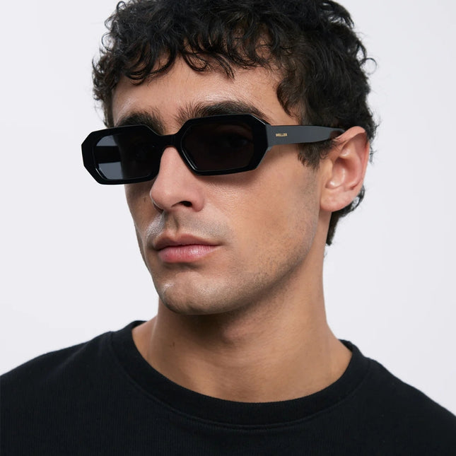 MELLER ESI Unisex Polaroid Γυαλιά Ηλίου με Μαύρο Κοκκάλινο Σκελετό και Μαύρο Φακό ES-TUTCAR, All Black
