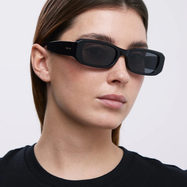 MELLER SISI Unisex Polaroid Γυαλιά Ηλίου με Μαύρο Κοκκάλινο Σκελετό και Μαύρο Φακό SIS-TUTCAR, All Black