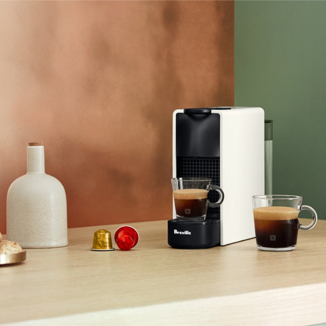 Nespresso Essenza Mini C30 Pure Μηχανή Espresso & Lungo για Κάψουλες με Αντλία 19 bar, Άσπρο