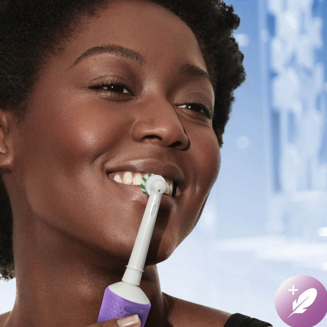 ORAL-B Vitality Pro Ηλεκτρική Επαναφορτιζόμενη Οδοντόβουρτσα με 3 Λειτουργίες, Αδιάβροχη και Χρονόμετρο Μωβ