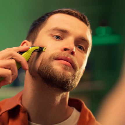 Philips OneBlade 360 Trimmer Προσώπου Επαναφορτιζόμενο με Λεπίδα 360, Χτενάκια 1/3/5mm & Αυτονομία έως 45 Λεπτά QP2724/23