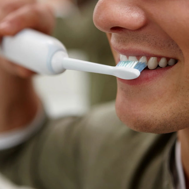 Philips Sonicare DailyClean 2100 Ηλεκτρική Οδοντόβουρτσα με Τεχνολογία Sonicare, QuadPacer, SmarTimer, 1 Λειτουργία Καθαρισμού και έως 31.000 Κινήσεις HX3212/03 Μπλε