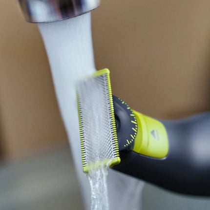 PHILIPS One Blade Pro 360 Επαναφορτιζόμενη Ξυριστική Μηχανή Σώματος & Προσώπου με Πρωτοποριακή Λεπίδα 360°, 14 Ρυθμίσεις Μήκους 0,4-10 mm, Αδιάβροχο, Τεχνολογία Διπλής Προστασίας & έως 90 Λεπτά Λειτουργίας QP6542/15