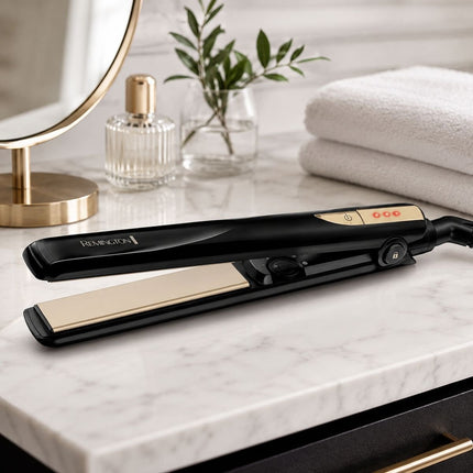 Remington Ceramic Straight 230 Ισιωτική Μαλλιών με Κεραμικές Πλάκες Τουρμαλίνης και Υψηλή Θερμοκρασία S1005 Μαύρο