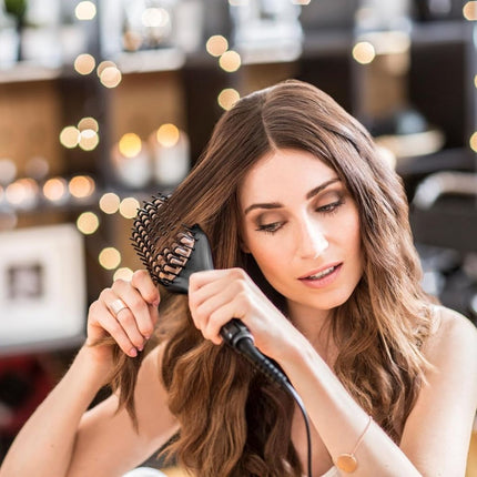 Remington Straight Brush Θερμαινόμενη Βούρτσα Ισιώματος με Αντιστατική Κεραμική Επίστρωση για Λεία Μαλλιά με Όγκο CB7400