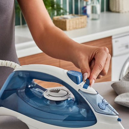 Morphy Richards Light Glide Σίδερο Ατμού 2200W με Δοχείο Νερού 350ml, Κεραμική Πλάκα και Κάθετο Ατμό 300401 Μπλε
