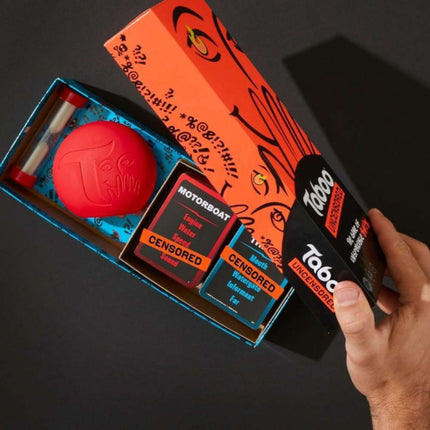 Hasbro Taboo Άκρως Ακατάλληλο Επιτραπέζιο Παιχνίδι Ενηλίκων 18+ Ετών