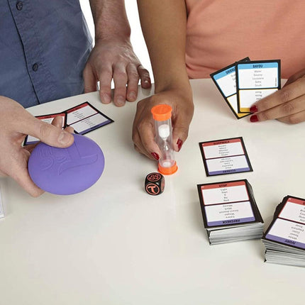 Taboo Επιτραπέζιο Παιχνίδι Παρέας: Πες το… Χωρίς να το Πεις, 13+ ετών