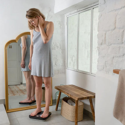 Terraillon Nautic Black Μηχανική Ζυγαριά Μπάνιου Κλασικού Σχεδιασμού Χωρίς Μπαταρίες με Αντιολισθητική Επιφάνεια και Anti Fingerprint έως 150 kg 15227 Μαύρο