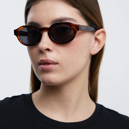 MELLER TUMA Unisex Γεωμετρικά Γυαλιά Ηλίου με Σκελετό Ταρταρούγα και Μαύρους Πολωτικούς Φακούς UV400 TU-TIGCAR Tigris Carbon