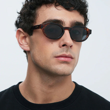 MELLER TUMA Unisex Γεωμετρικά Γυαλιά Ηλίου με Σκελετό Ταρταρούγα και Μαύρους Πολωτικούς Φακούς UV400 TU-TIGCAR Tigris Carbon