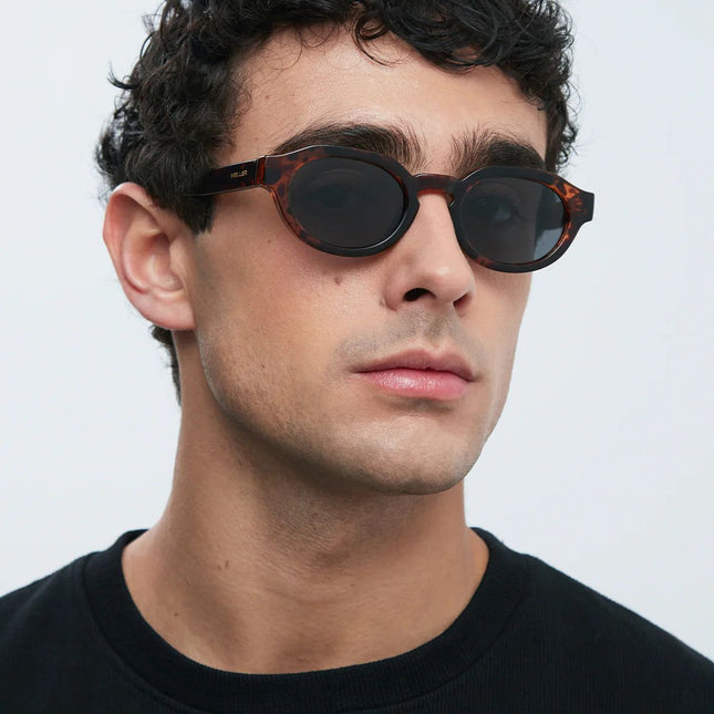 MELLER TUMA Unisex Γεωμετρικά Γυαλιά Ηλίου με Σκελετό Ταρταρούγα και Μαύρους Polarized Φακούς UV400 TU-TIGCAR Tigris Carbon